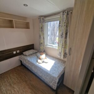 Habitación con cama nido