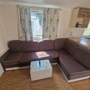 Salón con sofá cama