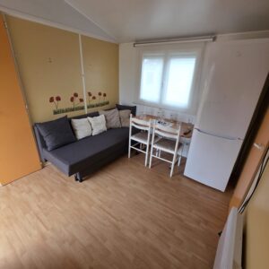 Salón comedor con frigo combi