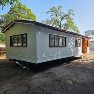 Fachada y costado izquierdo